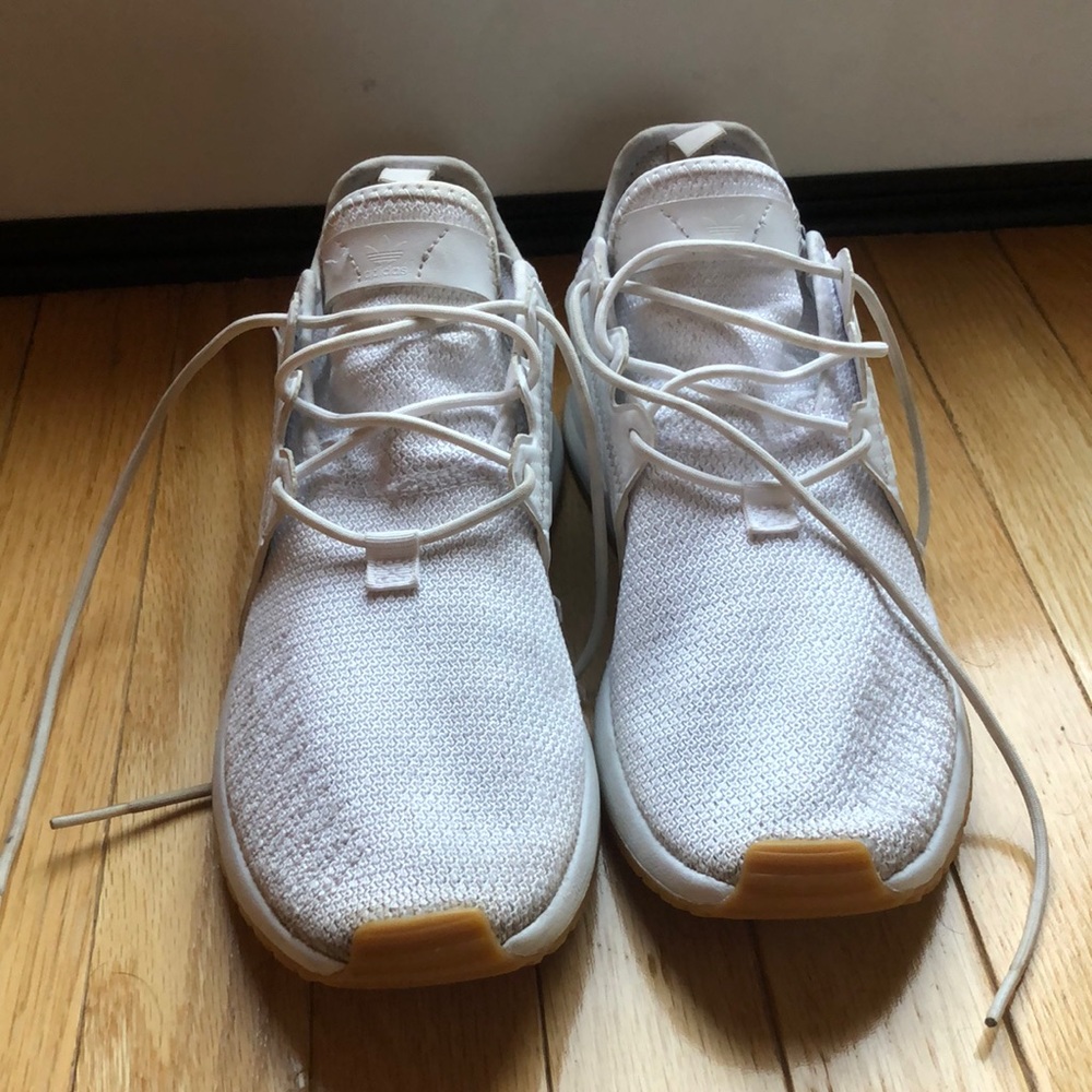 White Adidas tennis shoes